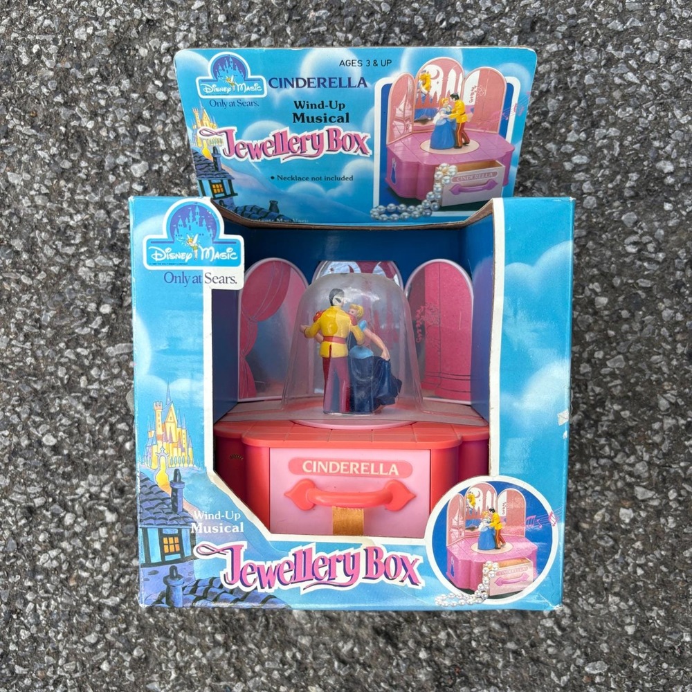 Vintage Disney Cinderella Musical Jewelry Box Wind Up Sears Exclusive NIB
